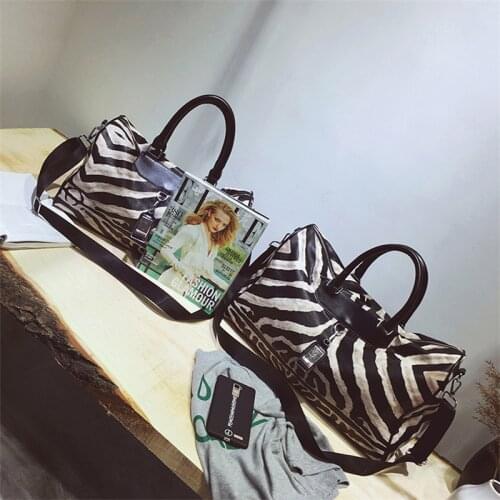 New Fashion Large Capacity Womens Handbags Duffle Hand Luggage Zebra Pattern Travel Totes Bag Pu Leather Weekender