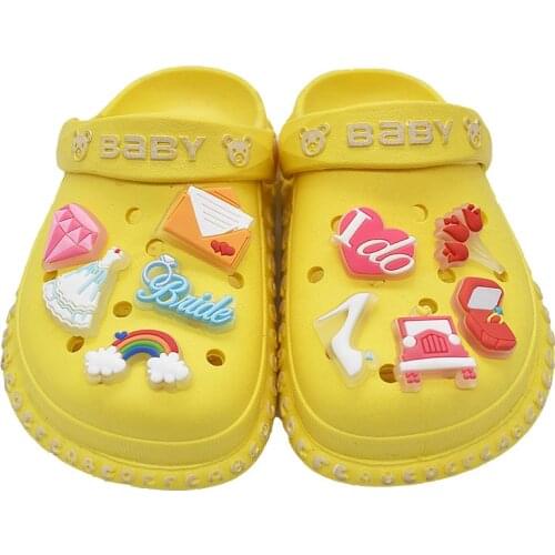 10Pcs Soft Rubber PVC Croc Shoes Charms Weggding Icon Ring Roses Dress Shoe Decoration Charms Glow Up Kids Party Gift