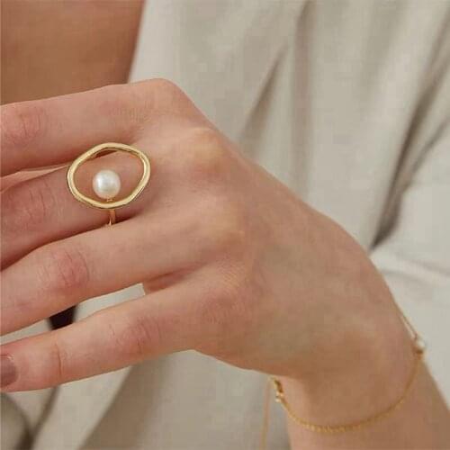 Hollow Pearl Ring Geometric Rings Popular Chic Design Elegant Imitation Pearls Women Girls Jewelry Christmas Party Gifts