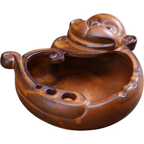 Retro funny little monkey ceramic ashtray Personality monkey decoration ashtray