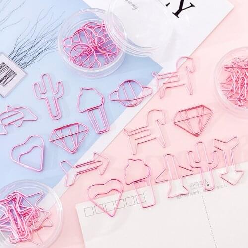 Pink Girl Heart Shaped Metal Paper Clip Set Creative Hollow Paper Clip Student Bookmark Clip 8 Pack Paper Clips Cute Paper Clips