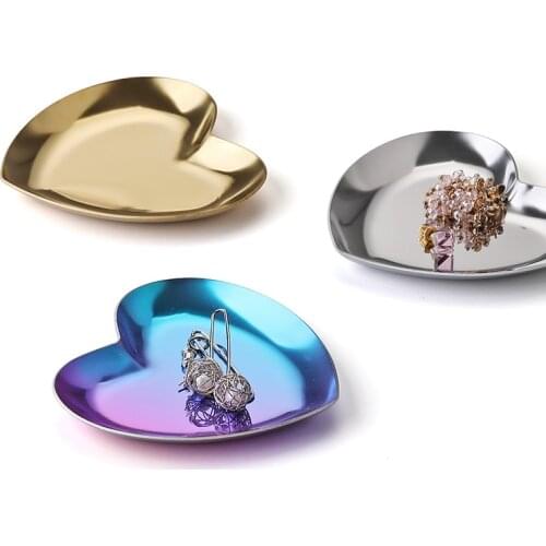 Heart Shape Golden Storage Tray Home Decoration Accessories Metal Jewelry Display Plate Iron Fruit Plate For Kitchen Orgainzer