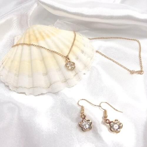 New Vintage Fashion Simple Bohemian Style Flower Shiny Necklace Earrings Two-piece Sets for Women Accessories Jewelry Luxury