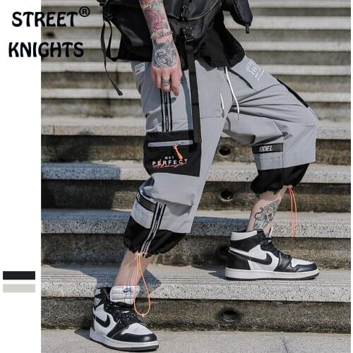 Mens 2021 Summer New Casual Hipster No Bombs Splicing Loose Cargo Shorts Men100% Polyester Street Knee-Length Student Shorts