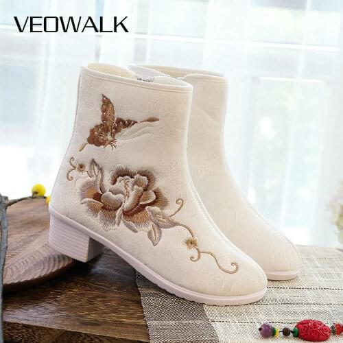 Veowalk Fleece-Lined Winter Women Warm Short Boots 4cm Block Heels Booties with Zippers Chinese Flower Embroidered Shoes