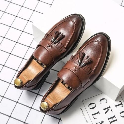 New Brand Men Dress Shoes Fashion Wedding Office Footwear Pu Leather Casual Loafers Mens Oxford Slip on Comfy Men Formal Shoes
