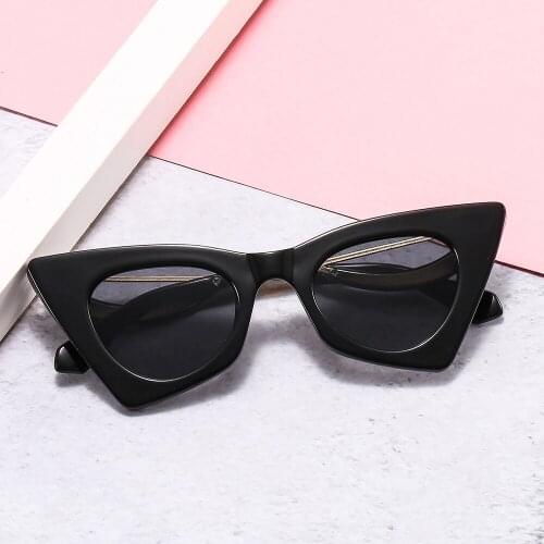 PengTeng Womens Cat Eye Sunglasses