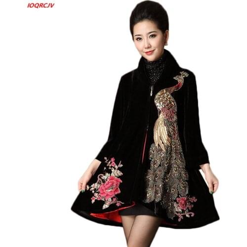 2020 Autumn Wnter Womens Gold Velvet Embroidery Windbreaker Large Size Middle Aged Mother Elegant Velvet Trench Coat 6XL W1755