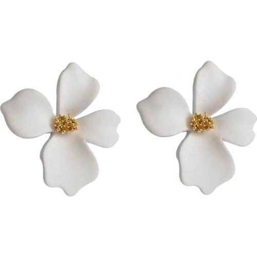 Temperament Forest Department lily ear nail a new white aesthetic ear network red fairy gas