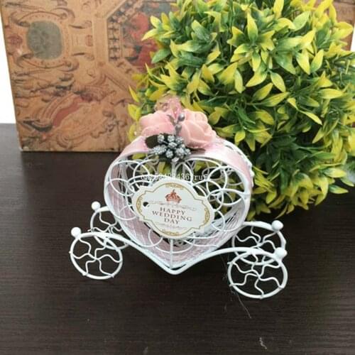 50Pcs Love Heart Candy Boxes Weddin Favor Romantic Cinderella Carriage Chocolate Boxes Wedding Birthday Party Flower Decor