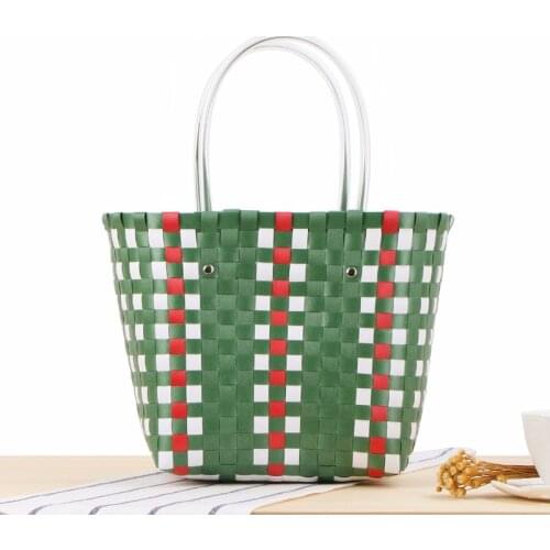 2021New Fashion Plastic Woven Basket Bag For Women Checked Striped Hand Basket Bag With Colorful Waterproof Beach Woven Bag Gift