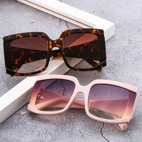 Black Vintage Semi-Rimless Women Sunglasses Fashion Brand Gradient Lens Sunglasses Female Men Trend Big Frame Eyewear UV400 2021