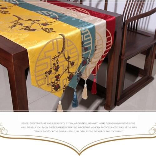 Chinese Style Classical Brocade Plum Flower Pattern Red Table Runner Wedding Birthday Party Family Hotel Decoration Table Runner