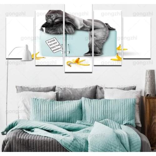 Cute Banana Eating Gorilla Funny Animal Wall Painting Modern Frameless Photography Home Canvas Printing Decoration Poster