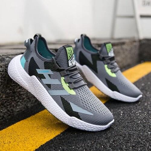 Mens Sneakers Fashion White Casual Shoes Summer Light Running Shoes Breathable Mesh Men Casual Sports Shoes Outdoor Tennis Shoes