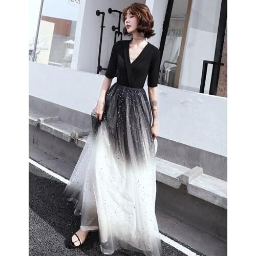 Luxury Evening Dresses 2019 Long V Neck Evening Gown Half Sleevees Black and White Gradient