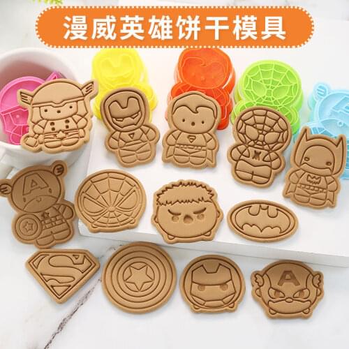 Disney Iron Man Spiderman Cartoon Cookie Mold Marvel Anime hero characters Avengers 3D Fondant Baking Tool Christmas Gifts