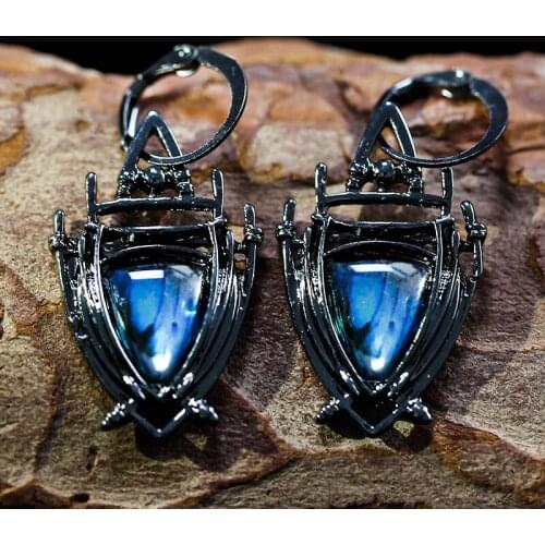 Indian Tribal Geometric Triangle Green Resin Stone Earrings for Women Vintage Jewelry Metal Pierced Dangle Earrings Gift Z5D413