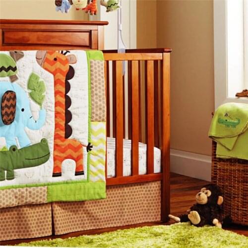 Cotton Baby Bumpers Green Cartoon Animals Embroidery Baby Bedding Sets Comfort Breatahable Infant Storage bag Bed Sheet Quilt