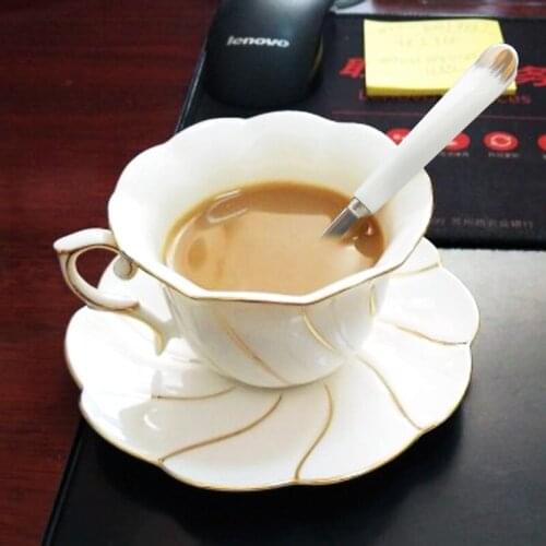 Nordic Ceramic Luxury Coffee Cups Gold Rim Cups And Saucer Set Tea Cup Wedding Cups Gift Porcelain Fincan Utensil Cups DE50BD