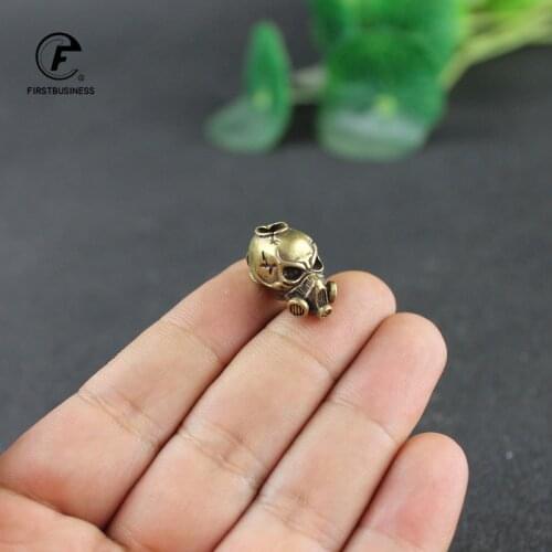 Handmade Brass Retro Biochemical Gas Mask Skull Head Beads Figurines Key Chain Pendant Trinkets Punk Men Car Keychain Hanging