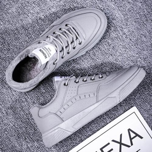 2020 Winter New Mens Cotton Shoes Casual Shoes Snow Boots Mens Plus Velvet Thick All-match Fashion Warm Shoes Trendy Sneakers