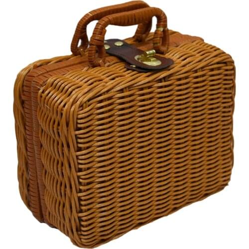 Artific Rattan Picnic Box Retro Storage Box Suitcase Woven Cosmetics Organizer Vintage Storage Case Portable Makeup Storage Case