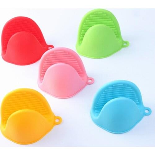 1pcs Anti-hot Plate Clip Bowl Glove Finger Protector Silicone Gloves Pinch Grips Kitchen Tools Cooking Oven Mitts Pot Holder