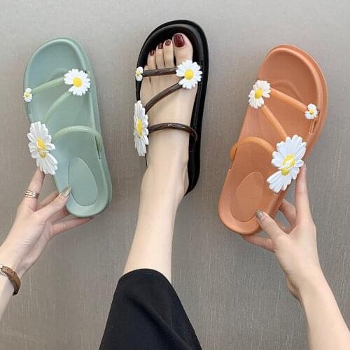 Women Summer New Daisy Pattern Slippers Fashion Female Anti-skip Flat Outdoor Beach Sandals Ladies Casual Home Flip Flops Slides