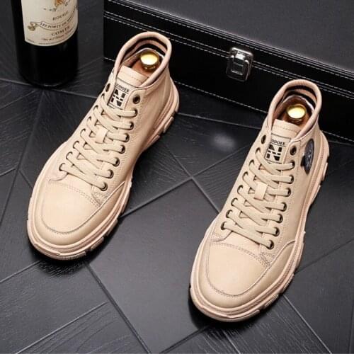 New high - top board shoes, mens middle - top Martin casual soft - soled ankle boots, mens luxury driving shoes b55