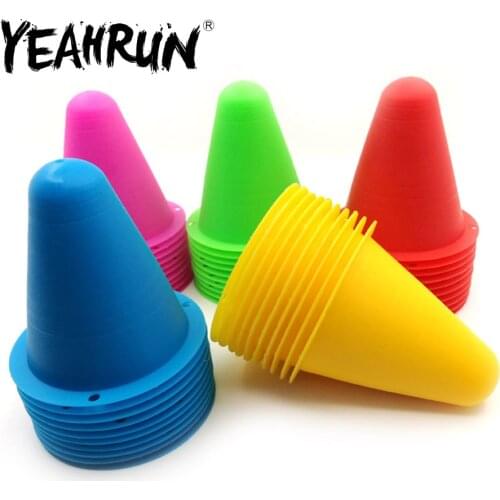 YEAHRUN 10Pcs Plastic Road Cones Pylons Barricades Traffic Cone Facilities Roadblock for Sakura D3 Tamiya 1/10 RC Drift Car Part