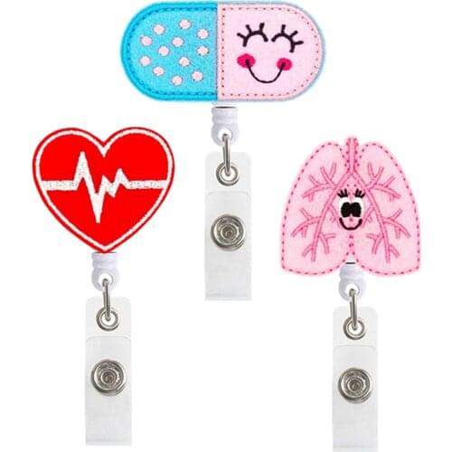 1pcs Heart Shape Retractable Nurse Badge Reel Clip Badge Holder Students Doctor Id Card Holder Fashion High Quality Wholesale