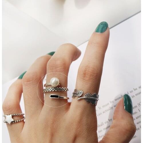 Korean celebrities with the same S925 pure silver retro twist pattern freshwater pearl open ring ring multilayer