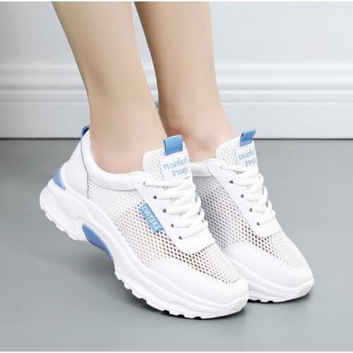 Fashionable Lightweight Casual Breathable Mesh Flat Shoes Running Shoes Sports Womens Shoes Spring 2021
