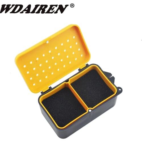 High Quality Breathable Plastic Fishing Live Bait Storage Box Earthworm Bloodworms Bait Container Box Fishing Accessories