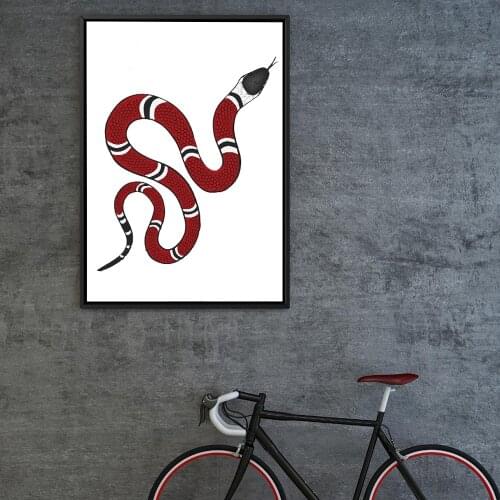 Fashion Coco Snake Poster Print Flower Woman Perfume Wall Art Canvas Painting Modern Trendy Pictures for Living Room Home Decor