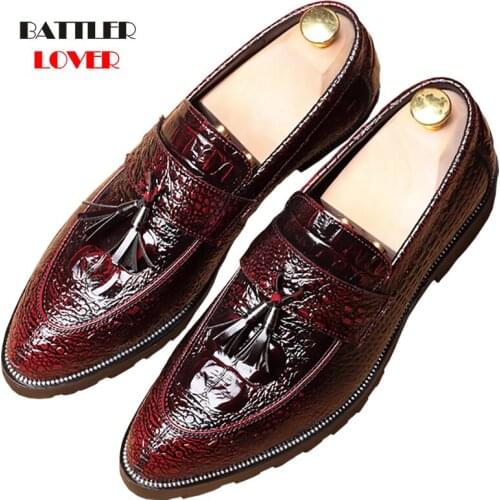 Crocodile Pattern Autumn Loafers for Men Tassel Spring Causal Shoes Homme Slip On Formal Soft Footwear Male Genuine Leather Flat