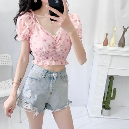 2021Women Floral Blouse Summer Lace Trim Slash Neck Ruched Front Elasticated Cuff Ruffle Hem Smocked Waist Blouse