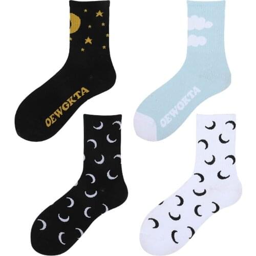 1Pair Women SocksItem Cloud Patterned Mid Tube Socks Cotton Nice Gift Breathable Skateboard Socks Harajuku Socks