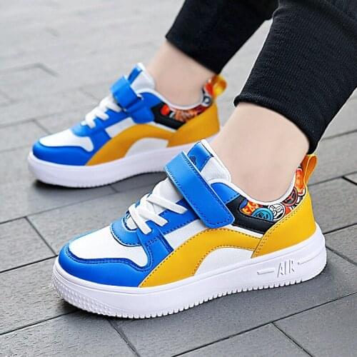 Knitted Fabric Upper Children Running Shoes Sneaker Kids Sport Shoes Basketball Running Luxurys Designers Running Sneakers Casua