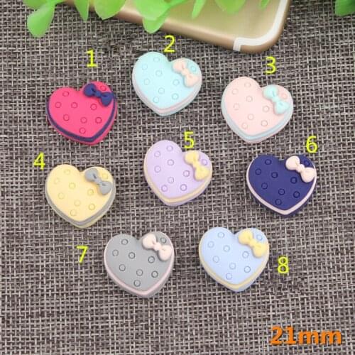 Newest 50pcs 21MM Ribbon Bow Decorated Lovely Heart Shape 3D Resin Cabochons Craft DIY Ornament Accessories Jewelry Cameo Craft