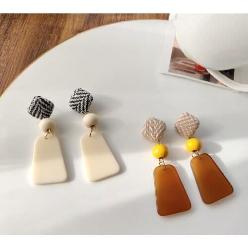 ORZROON Retro Brown White Irregular Shape Pendant Earrings Female Personalized Woven Gingham Earring Trendy Women Jewelry Gift