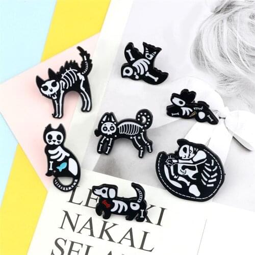 Vintage Black White Animal Enamel Pin Rabbit Dog Bird Cat Creative Badge Brooches Lapel Pins Denim Jeans Shirt Bag Punk Jewelry