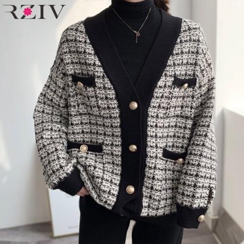 2020 Autumn winter women sweater coat elegant knitted coat casual plaid sweater pocket decoration