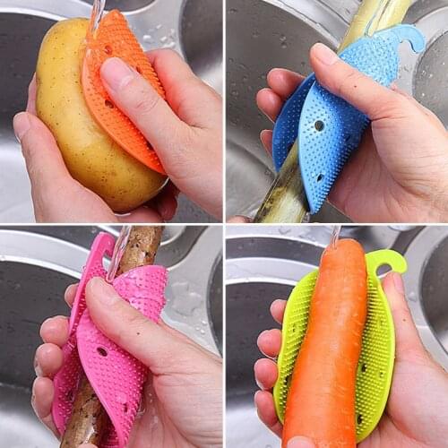 4pcs/Lot Kitchen Accessories Fruit Vegetable Cleaning Brush Carrot/Potato Peeler Hanging Cooking Tools