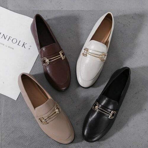 Small leather shoes British womens shoes 2020 spring new all-match one-step flat retro single shoes large size flat shoes cozy