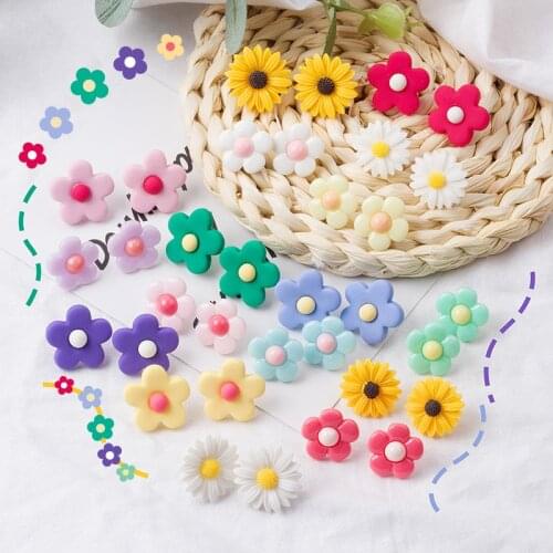 Korean Style Daisy Flower Earrings Cute Acrylic Sunflower Earrings Dangle for Women Girls Lovely Summer Jewelry