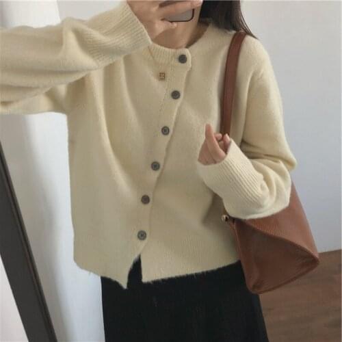 Sweater womens 2021 spring and autumn soft and comfortable diagonal buckle lazy wind coat knitted cardigan coat