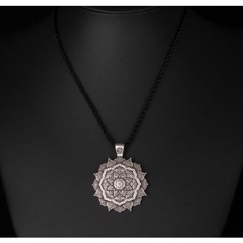 10PCS Mandala Flower Amulet Religious Necklace Yoga Zen Buddhism Meditation Art Pendant Chain Necklace Geometry Sanlan Jewerly