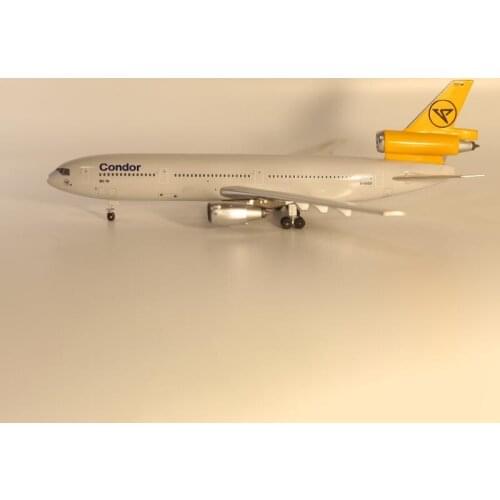 1:32 alloy metal extension six doors can be opened die-casting back business toy car simulation car model gift collection